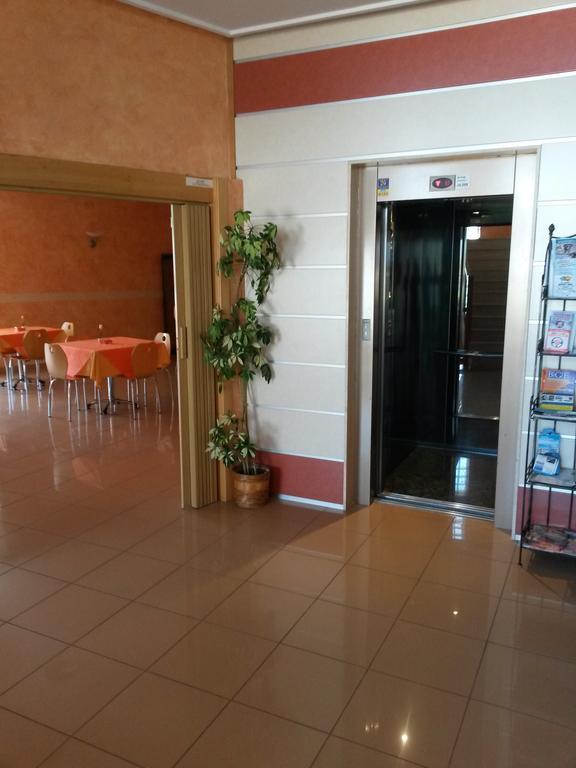 Hotel La Torre Los Montesinos Bagian luar foto