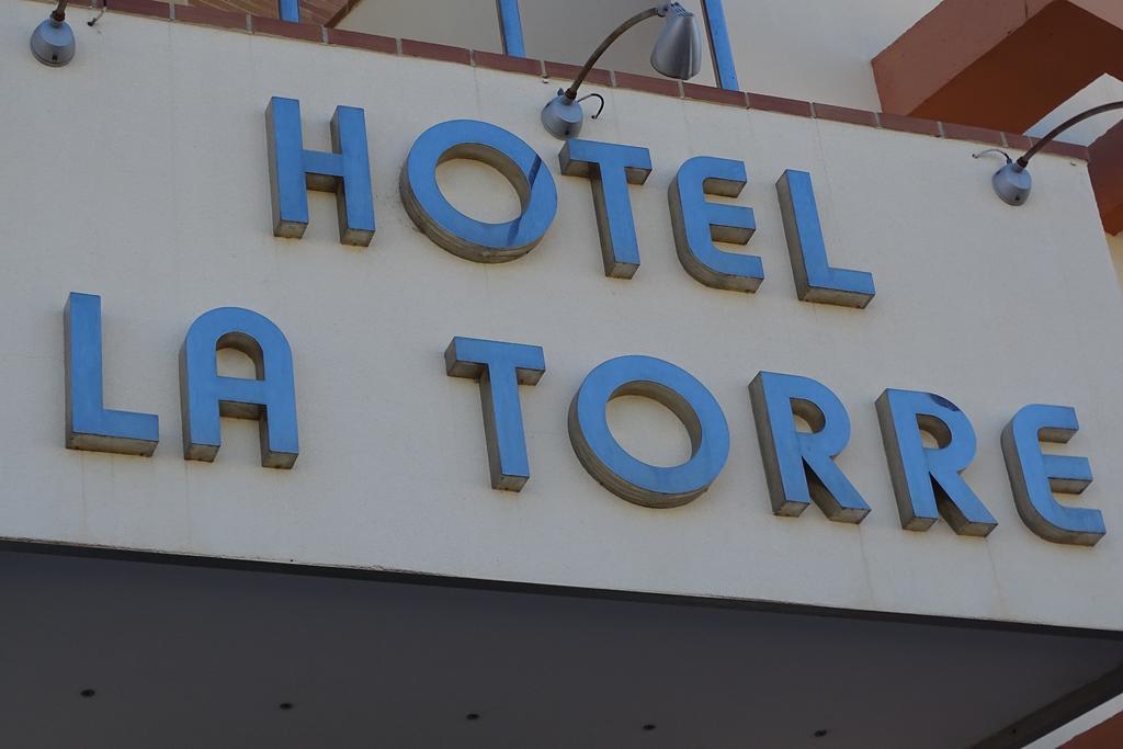 Hotel La Torre Los Montesinos Bagian luar foto