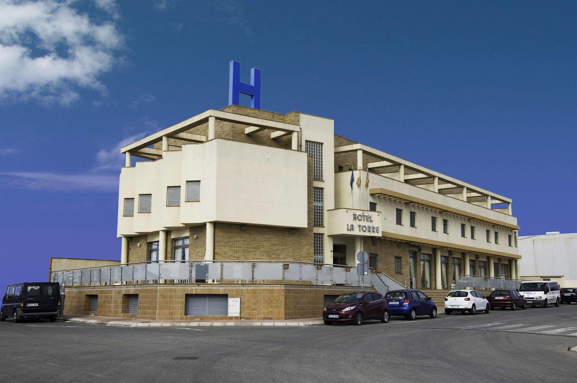 Hotel La Torre Los Montesinos Bagian luar foto